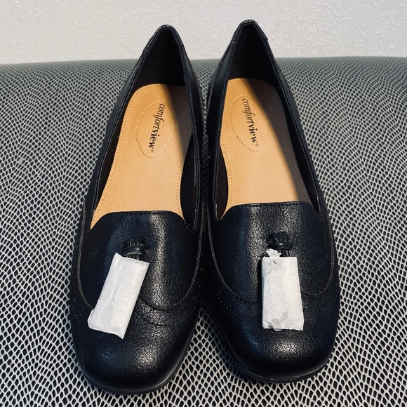 COMFORTVIEW Aster Slip-On Loafer in Black Size: 7M - Picture 5 of 7